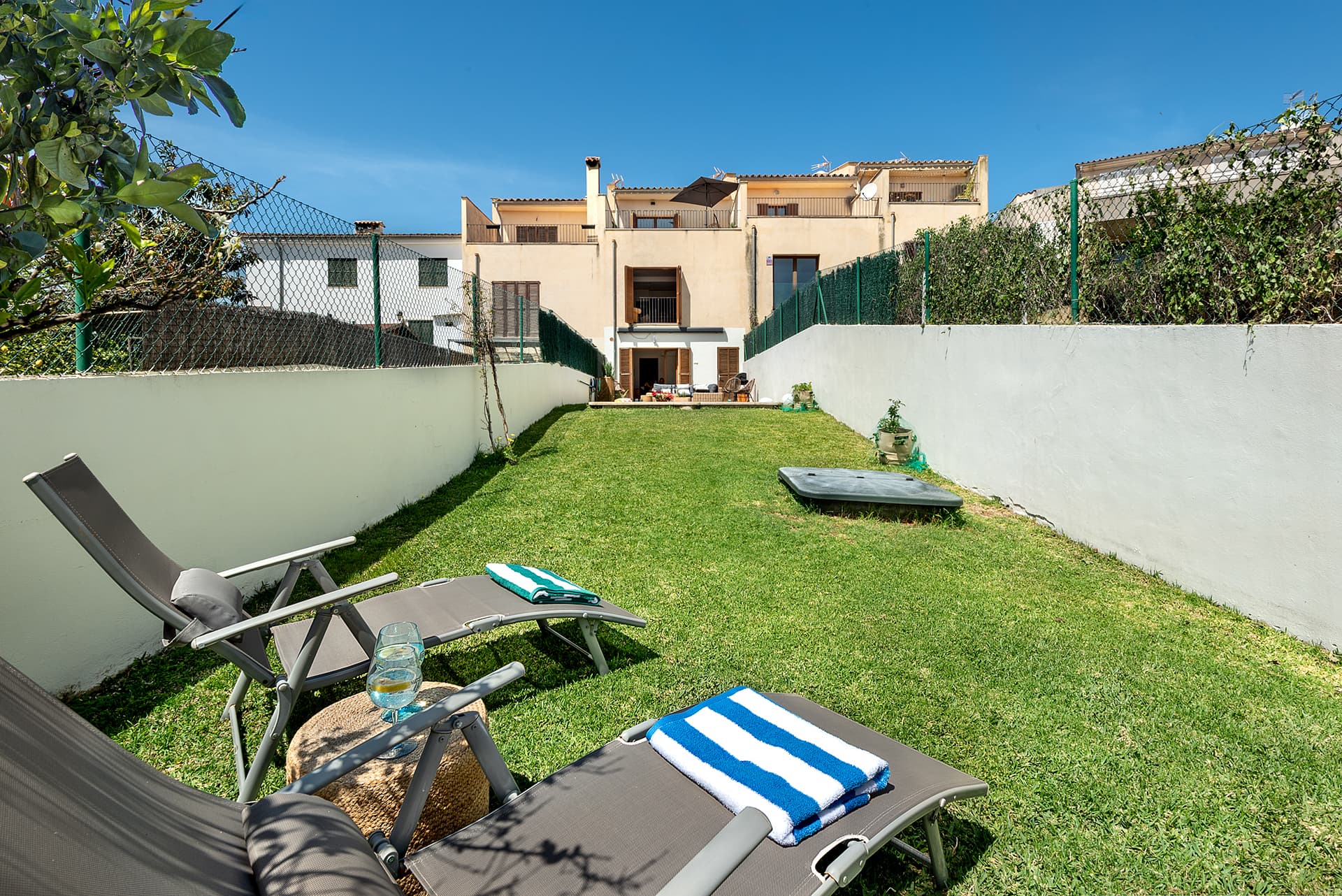 Pool and garden at Can Mona, image 1